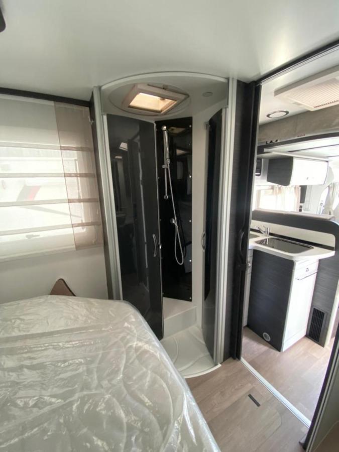 Magnifica Autocaravana Adria Matrix Axess 670sl Camping *