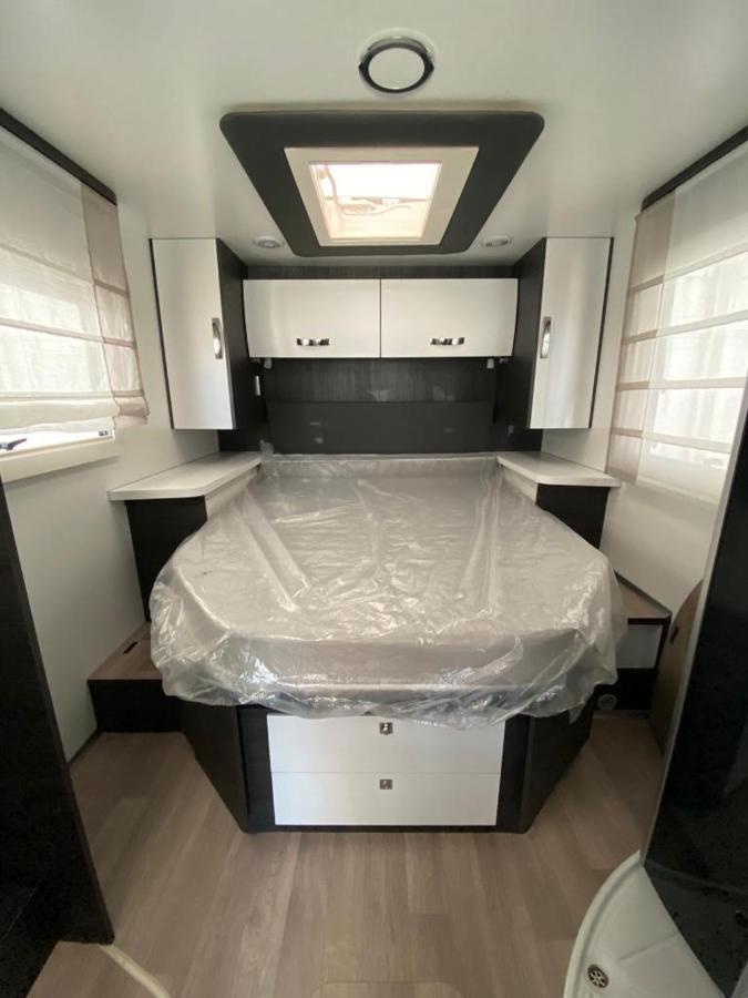 Magnifica Autocaravana Adria Matrix Axess 670sl Camping *
